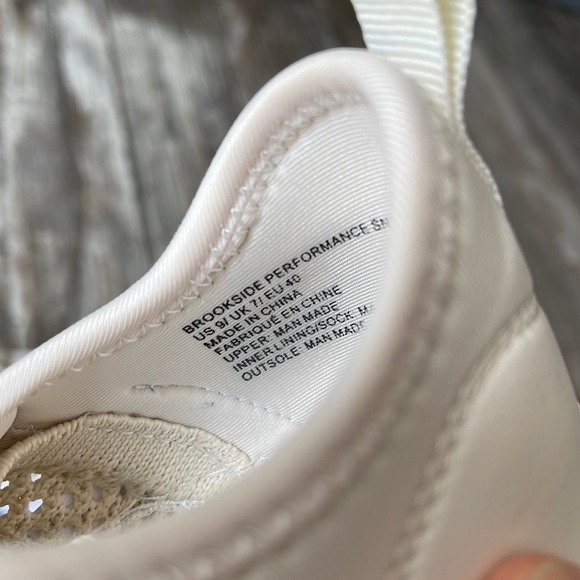 🌟Fabletics 🌟Brookside 🌟Performance
Sneaker, 9 - Picture 12 of 13